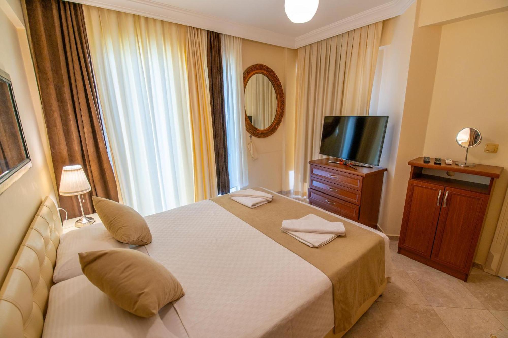 Sunset Beach Club Aqua Lettings Fethiye Exterior foto