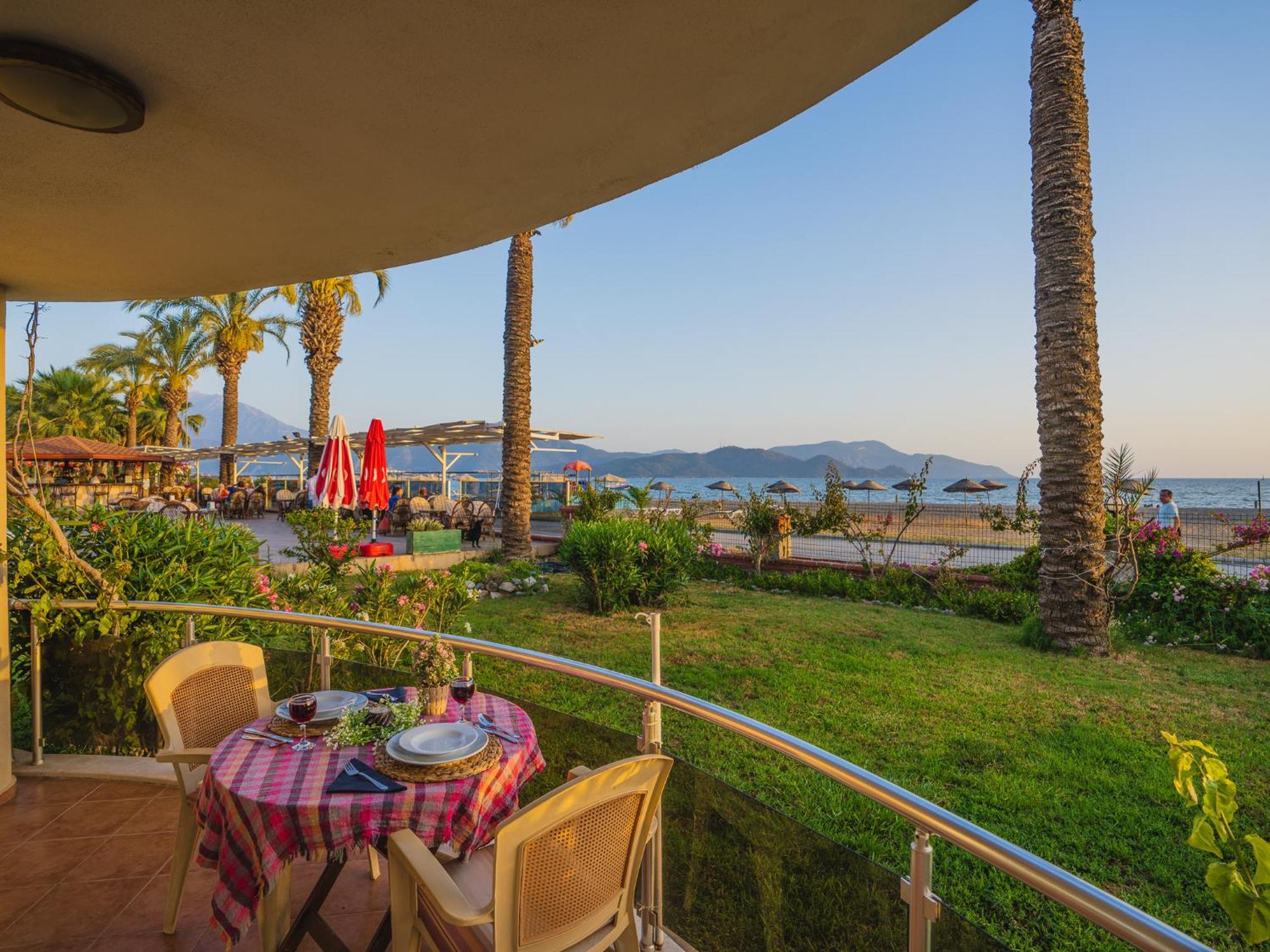 Sunset Beach Club Aqua Lettings Fethiye Exterior foto
