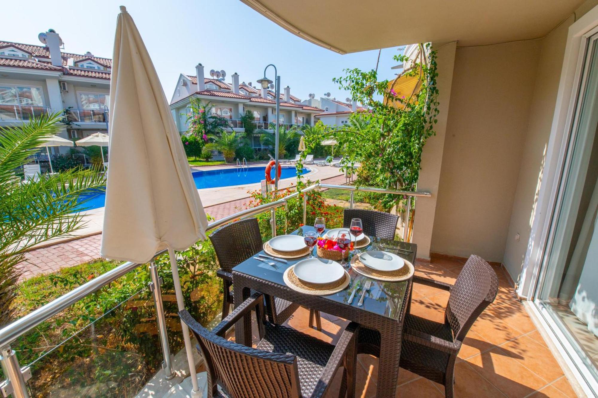 Sunset Beach Club Aqua Lettings Fethiye Exterior foto